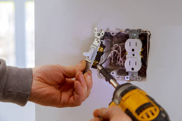 Best Electrical Troubleshooting and Repair  in Hialeah, FL